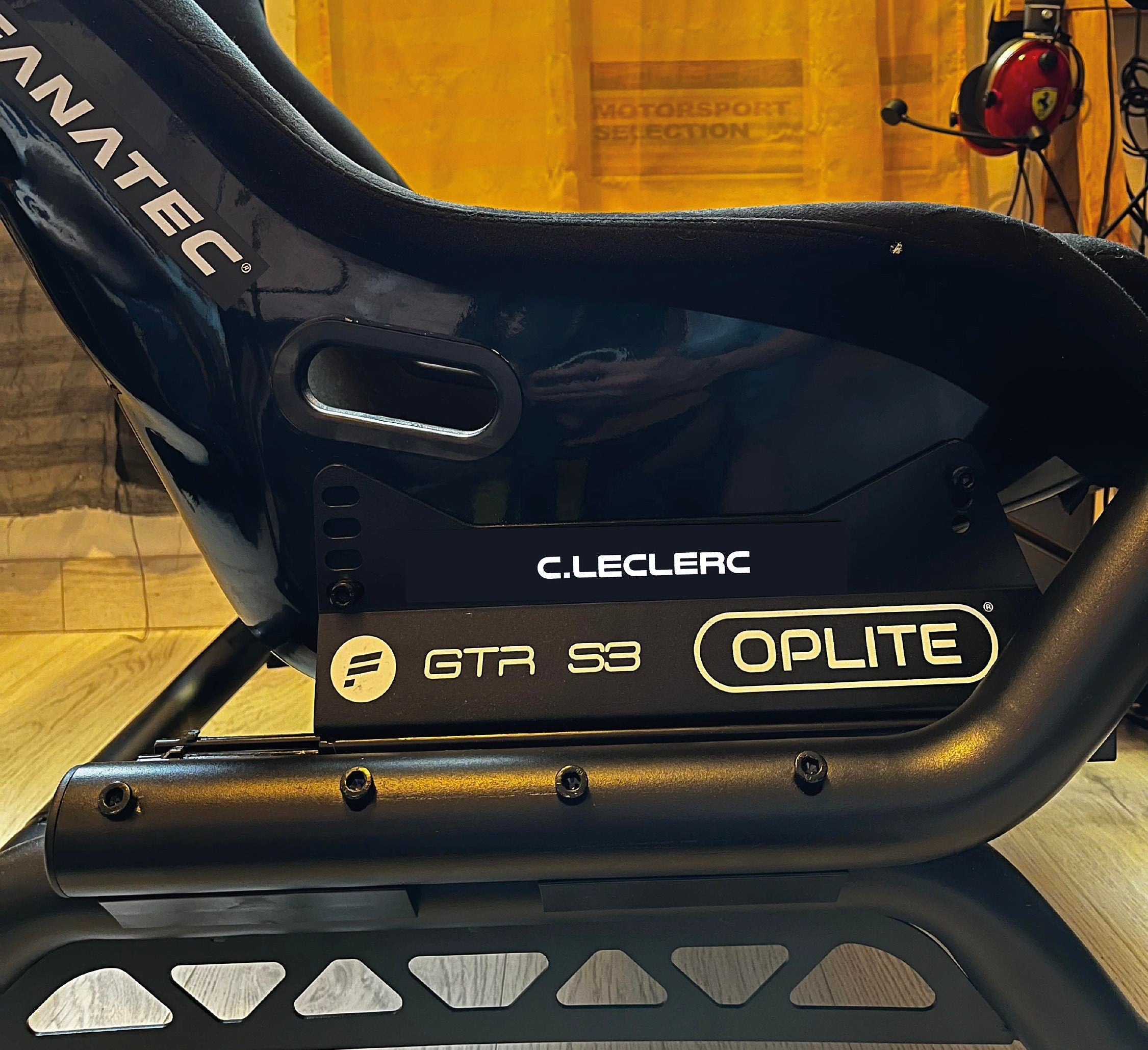 Stickers (x2) nom de pilote personnalisé pour simracing sur baquet ou châssis