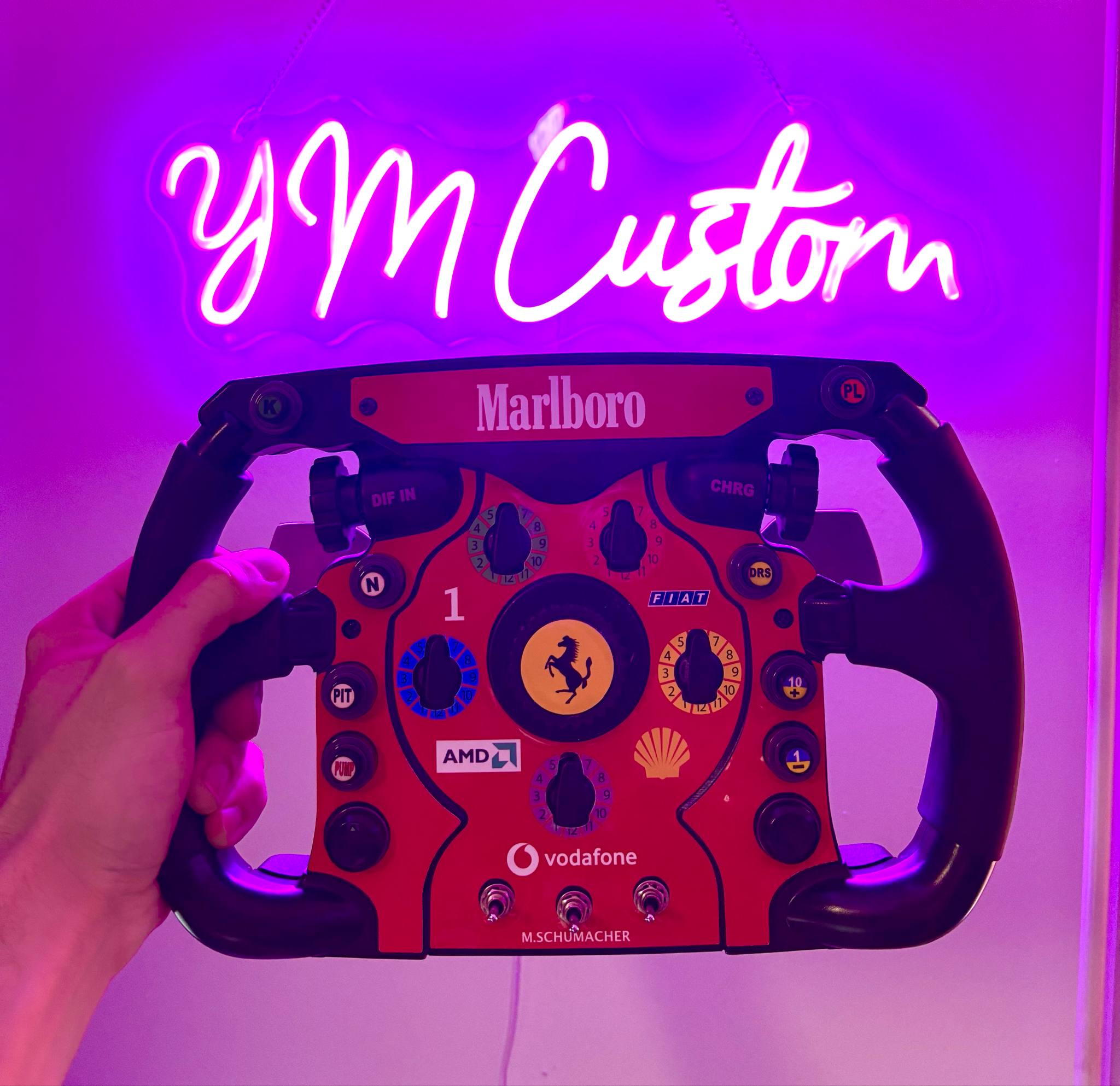 Stickers pour volant complet Thrustmaster Ferrari F1 Add-On - Michael Schumacher édition 2004